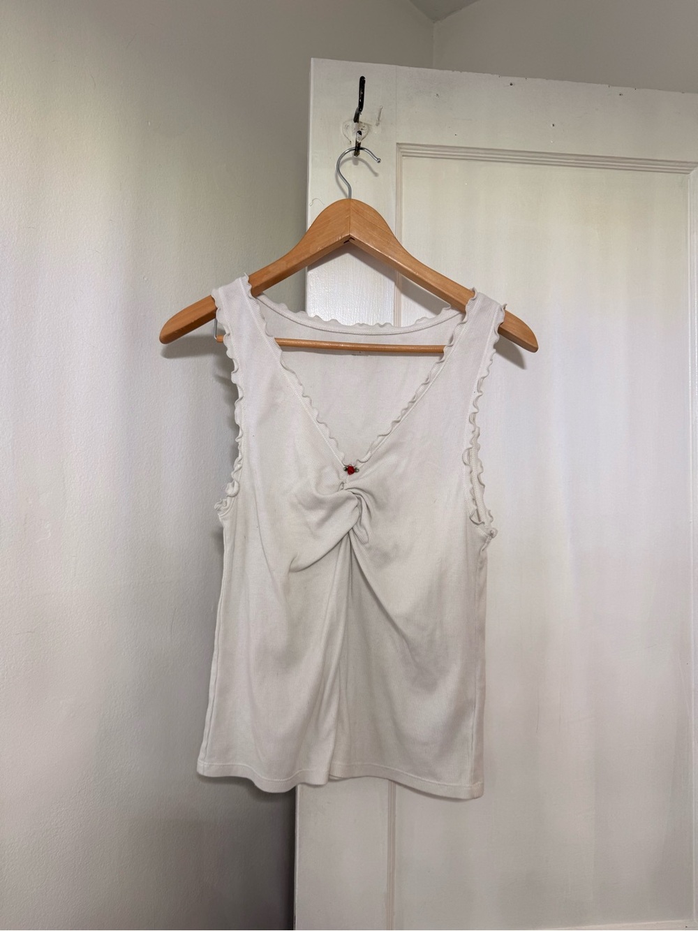 Old Navy White Twist-Front Sleeveless Tank Top